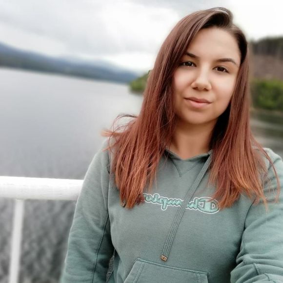 Meet your Posher, Roxana - Picture 1 of 1